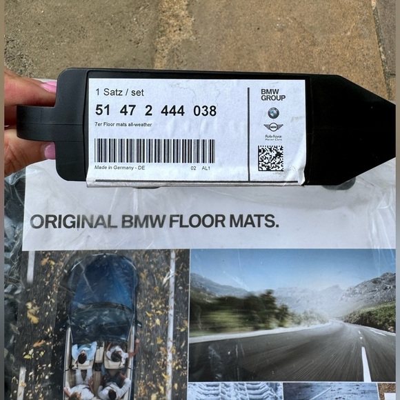 BMW 7er All Weather Floor Mats - Rear BMW 7 -Series - Picture 5 of 5